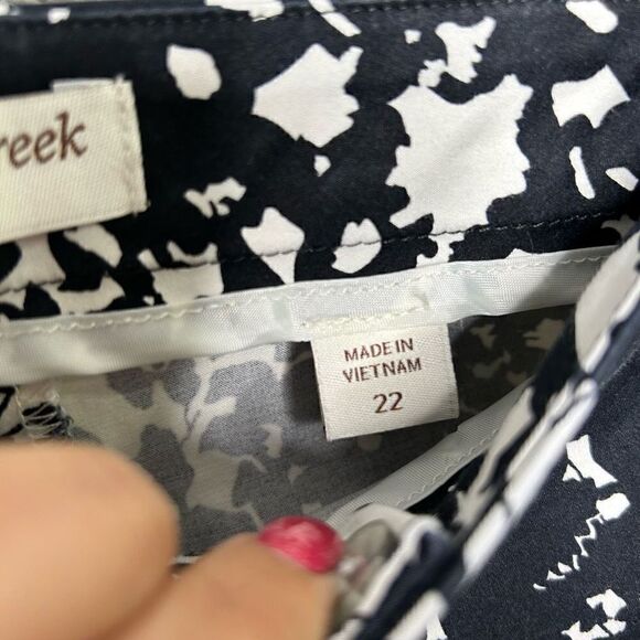 Coldwater Creek Black White Floral Print Natural Print Capri Pants Plus Size 22 - Picture 6 of 9